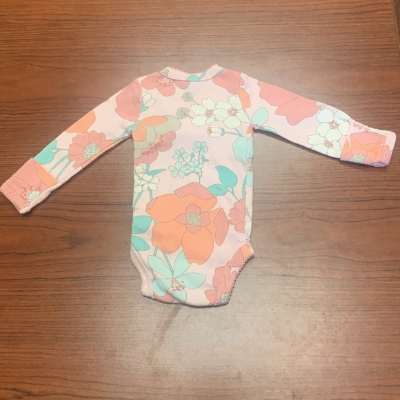 Carter’s long sleeve tee onesie bundle (2) - Picture 11 of 15